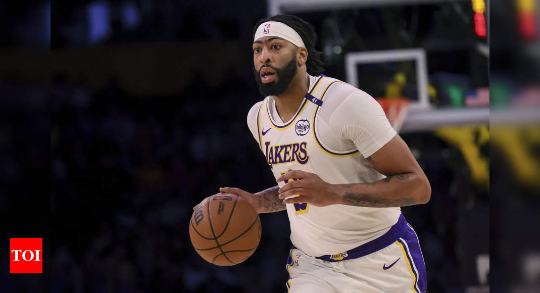 Will Anthony Davis play tonight against the Miami Heat? Latest update on Los Angeles Lakers star's injury report (January 15, 2025)