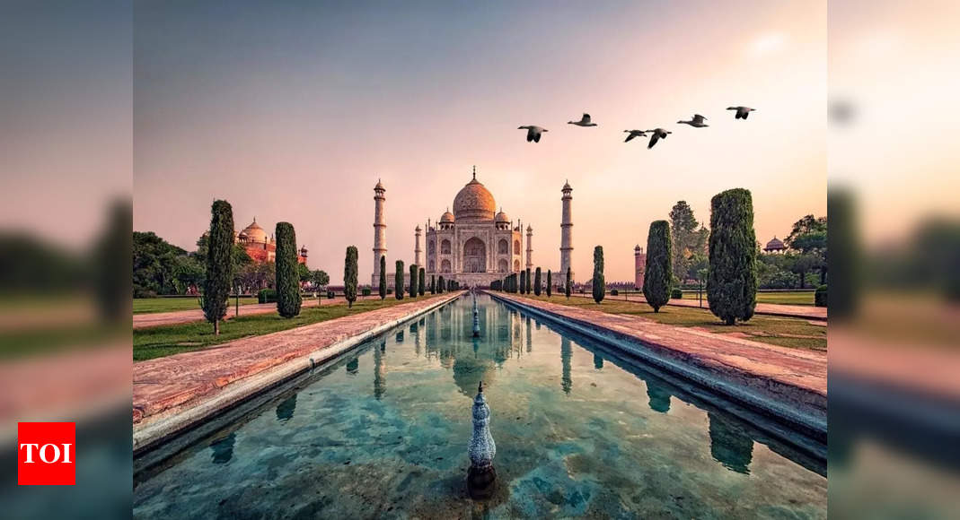 The best times to visit the Taj Mahal for stunning views and photos