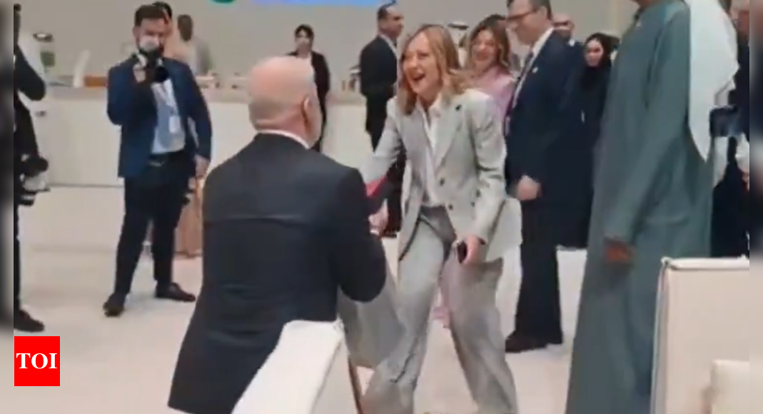 What prompted Albanian PM to drop to one knee for Italy's Giorgia Meloni?