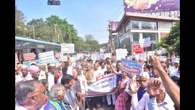 Senior citizens in Karnataka demand rights and recognition
