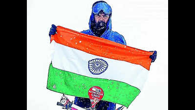 Bokaro man hoists Tricolour on South America’s highest peak