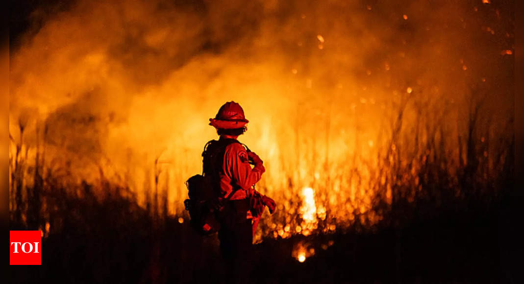 Los Angeles wildfires: Schools rush to find temporary classrooms for displaced students 