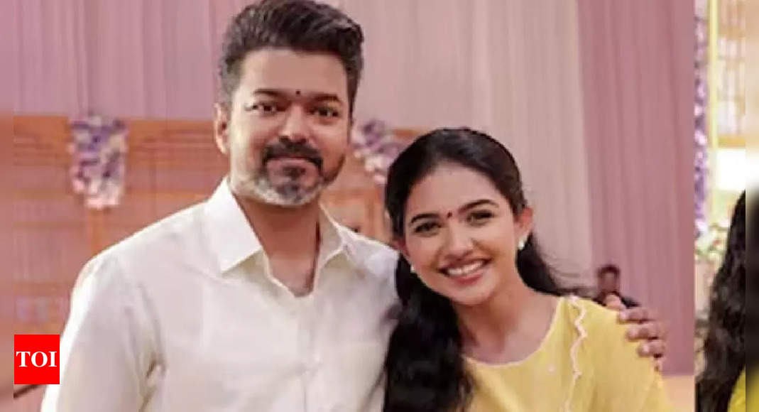 Mamitha Baiju rates her experience working with Vijay in 'Thalapathy 69'