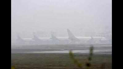 Fog disrupts flight, train services in Delhi