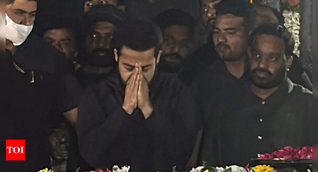 Jr NTR and Kalyan Ram pay heartfelt tribute to grandfather NTR on his 29th death anniversary