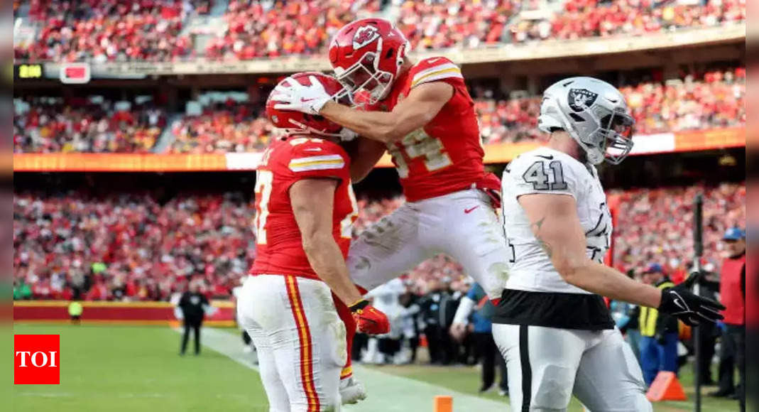 Travis Kelce warns of Texans’ tough defense as DeMeco Ryans prepares Chiefs’ challenge with key update