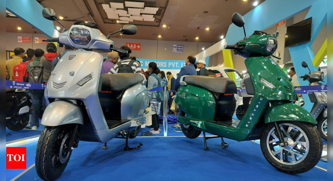 Godawari Electric debuts Eblu Feo Z, Feo DX e-scooters: Range, features and more