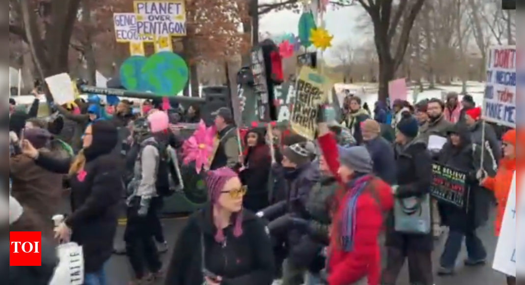 Thousands rally in Washington ahead of Trump's inauguration: 'Save America'