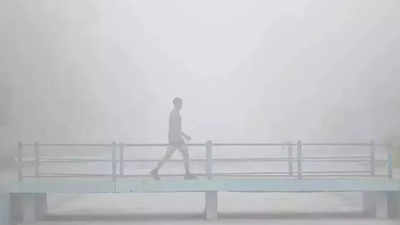 Dense fog likely today in Gurgaon, rain to add to chill too, says IMD