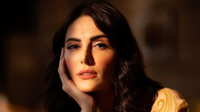 Mandana Karimi opens up about her time in the entertainment industry: "I never loved acting, it was just a job"