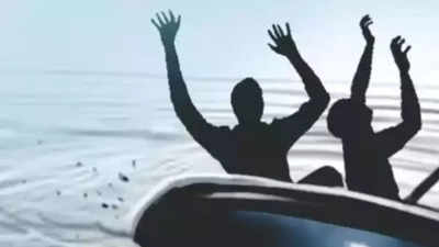 3 dead, 4 missing as boat capsizes in Ganga river in Bihar