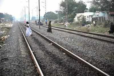 2 minor sisters playing near rail track crushed by train in UP