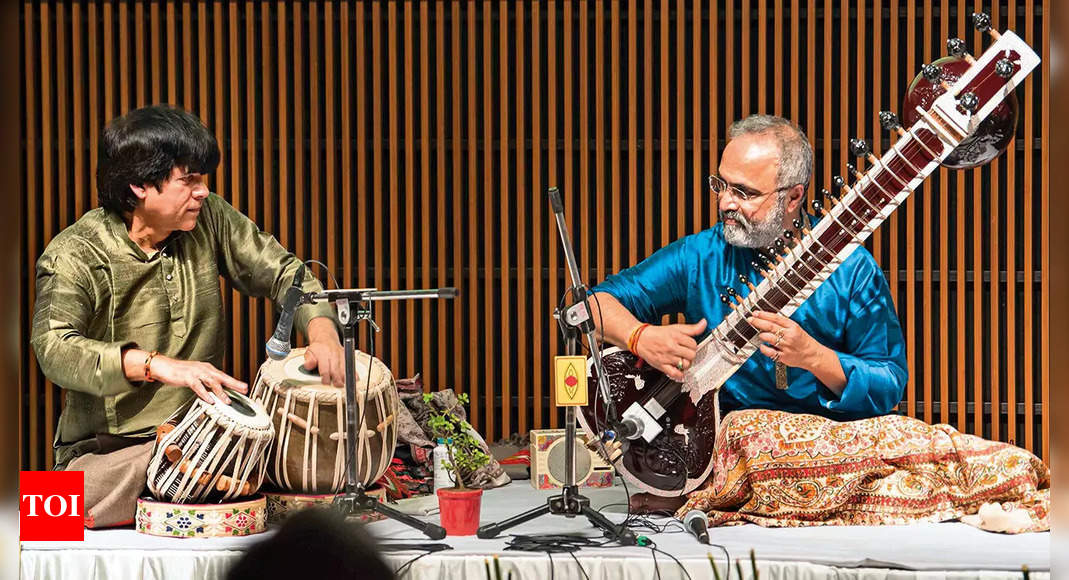 Sitar-tabla jugalbandi enchants Delhiites