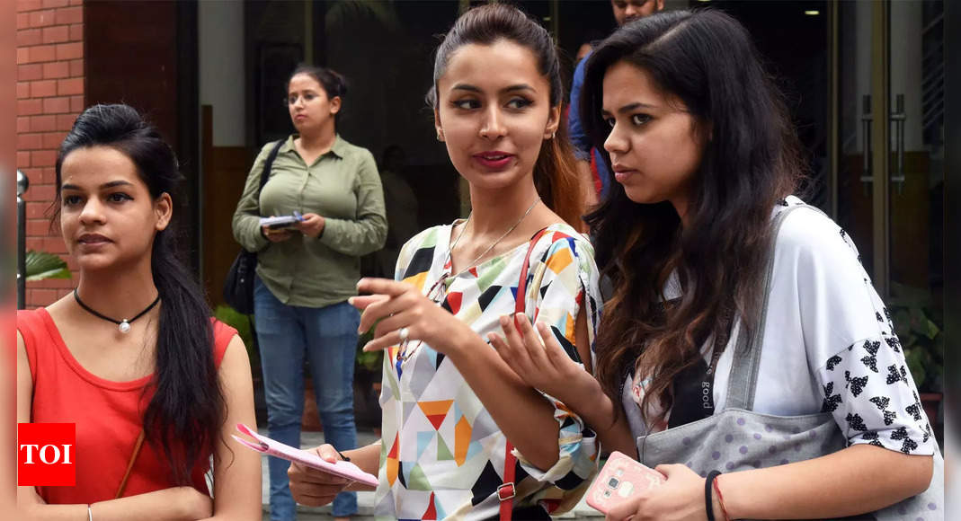 JEE Main 2025 dress code: What to wear and what to avoid for male and female candidates