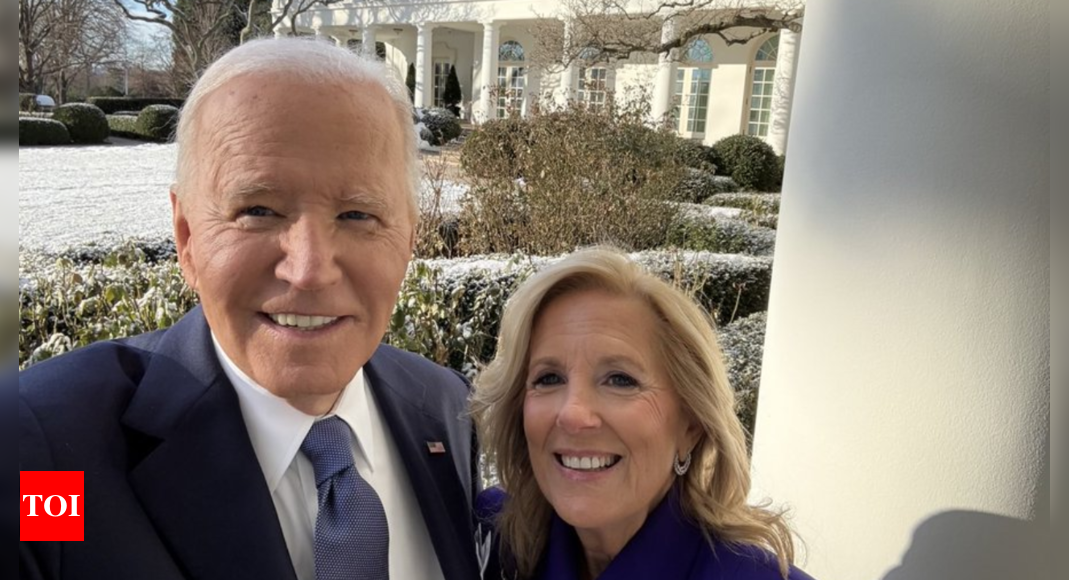 Joe Biden bids farewell with a selfie before Trump’s swearing-in