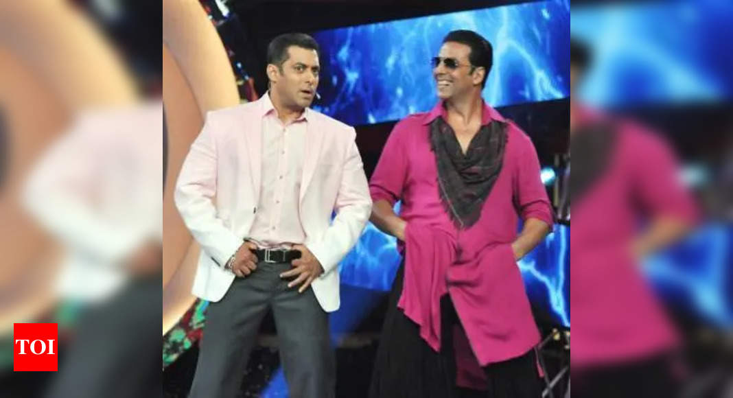 Akshay Kumar defends Salman Khan on reports of him leaving 'Bigg Boss 18' sets over Salman's late arrival