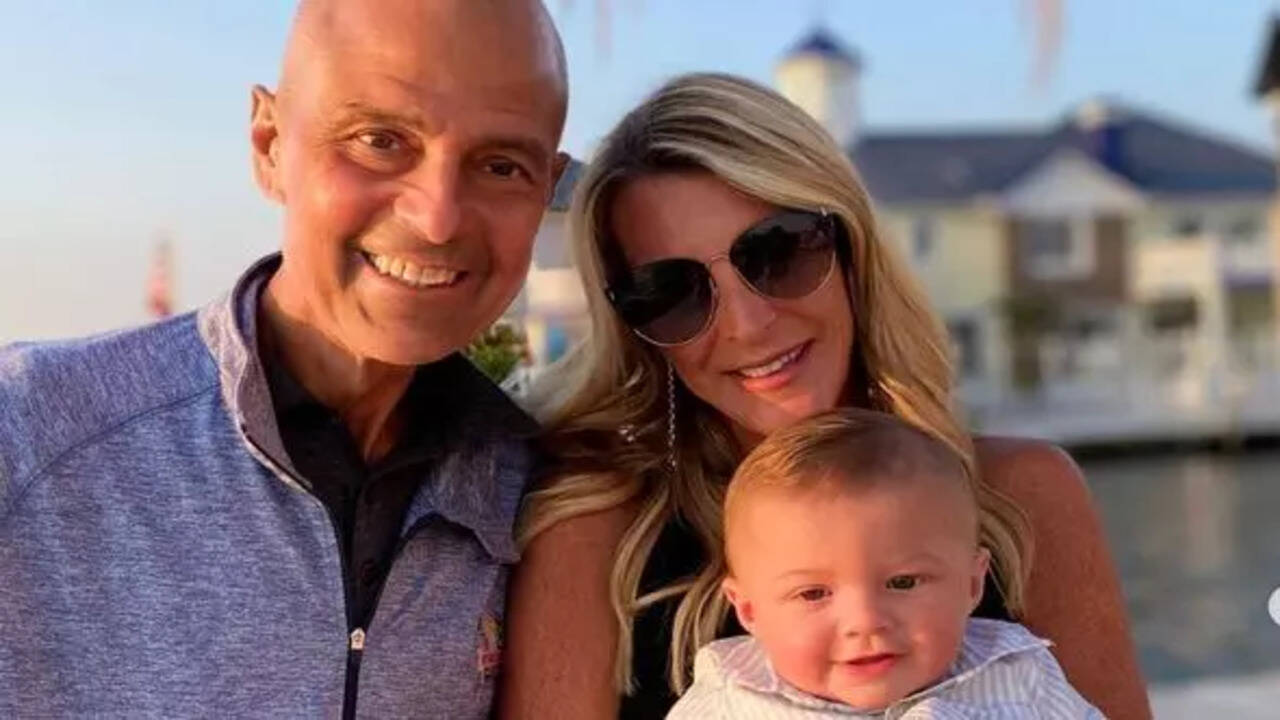 Joan Vassos says there's 'always a light in the end' as she spends  husband's Death Anniversary with Chock Chapple - The Times of India