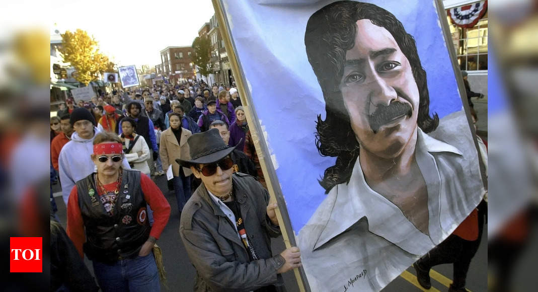 Biden commutes sentence for Indigenous activist Leonard Peltier, convicted in killing of FBI agents