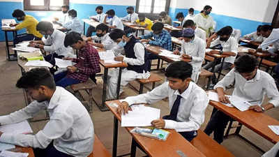 Maharashtra class 12 students take pledge for 'copy-free' board exams