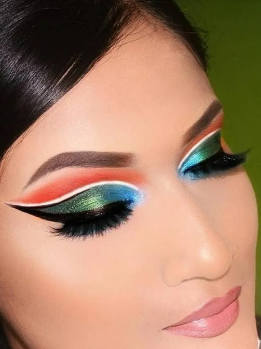 How to ace the perfect tri-colour makeup on Republic Day 2025