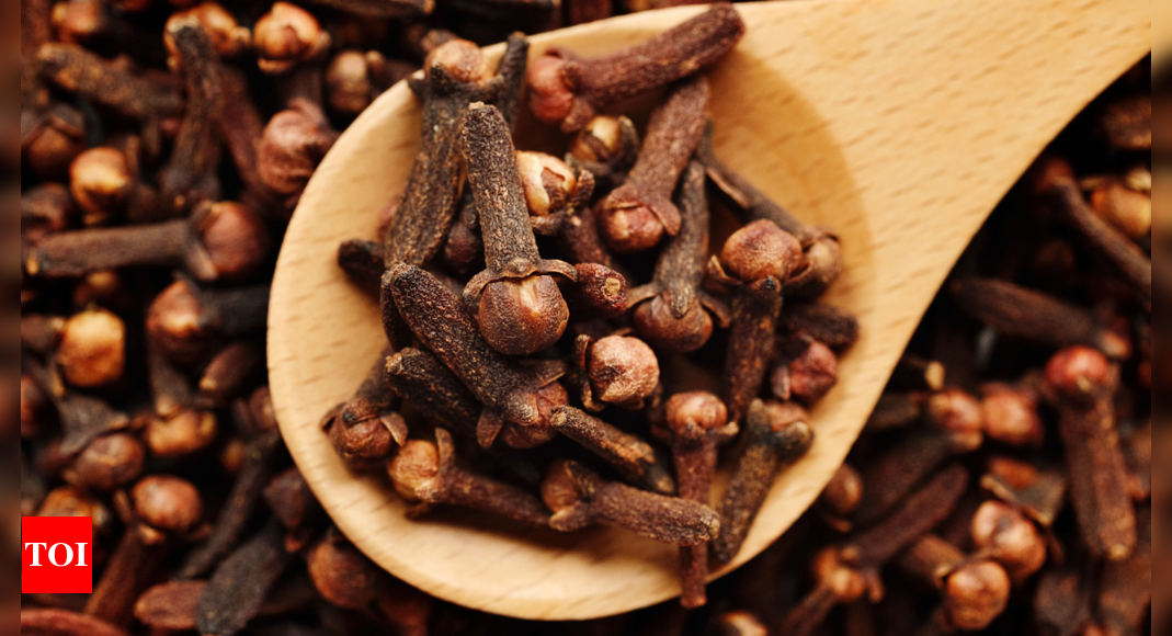 What happens to your body if you chew a clove daily