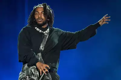 Kendrick Lamar’s Super Bowl LIX performance sparks controversy over "Not Like Us", causing a fan frenzy