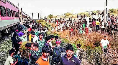 Jalgaon train accident: Those who jumped off train’s left door were unharmed, says survivor