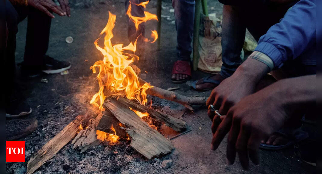 Delhi Weather: Don't pack away your jackets and blankets! Delhi ...