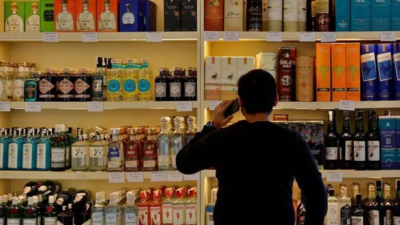 Liquor retailers stuck as UP yet to come out with new excise policy |  Lucknow News - The Times of India
