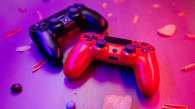 Best Gaming Controllers For PlayStation, Xbox & More