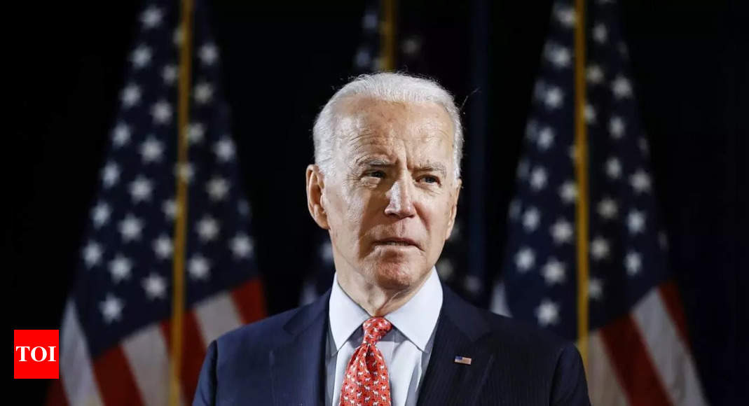 Officials move to quickly expel immigrants Biden allowed in temporarily