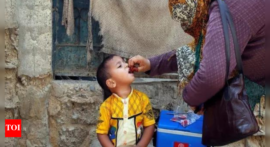 As vaccination falters, polio back in Afghanistan, Pakistan