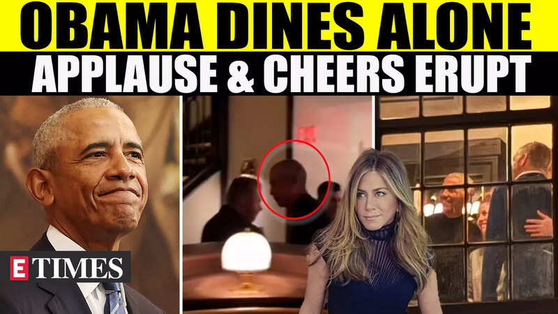 Barack Obama's Solo Dinner Turns Into Massive Fan Fest, Loud Applauds ...