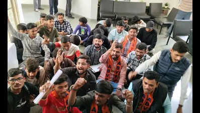 ABVP protests at Anandalaya School over intake fees, procedures