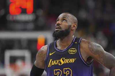 Will LeBron James play tonight against the Golden State Warriors? Latest update on the Los Angeles Lakers star's injury report (January 25, 2025)