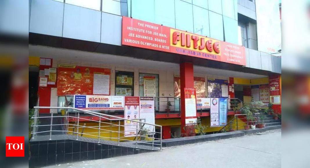 FIITJEE centres shut down in Delhi- NCR, parents file cases