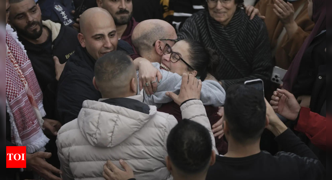 Watch: Emotional homecoming for 4 Israelis hostages post 2nd Gaza truce