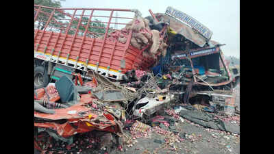 Four die as three vehicles collide on NH in Krishangiri