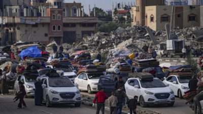 Palestinians start returning to northern Gaza after 15-month conflict