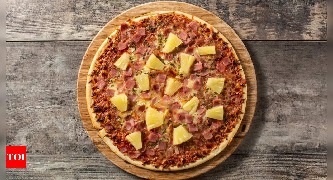 Why Hawaiian Pizza is considered controversial?