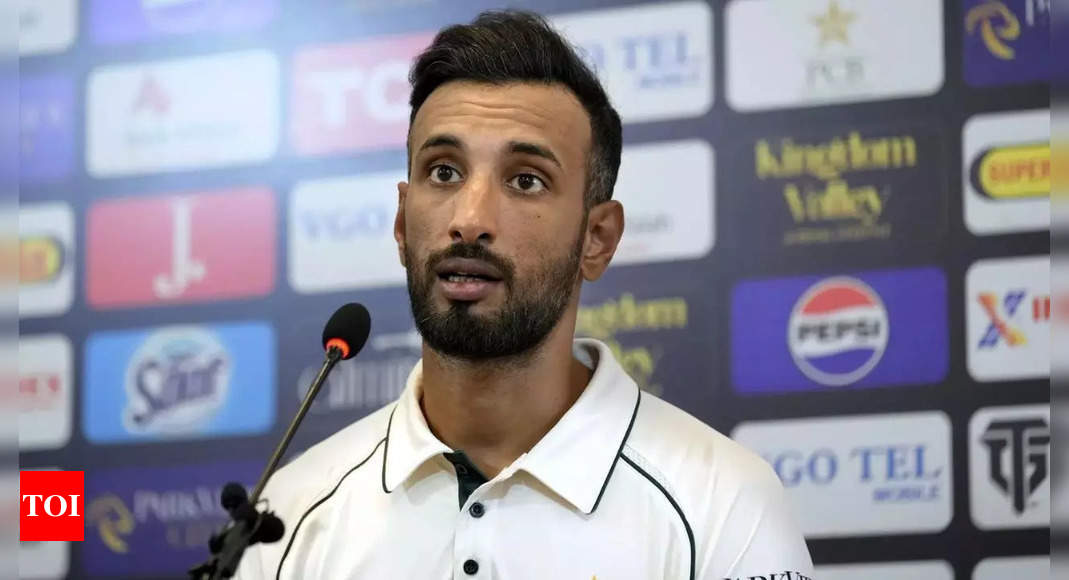 'No one will tolerate such disrespect': Shan Masood blasts Pakistan media over captaincy query - Watch