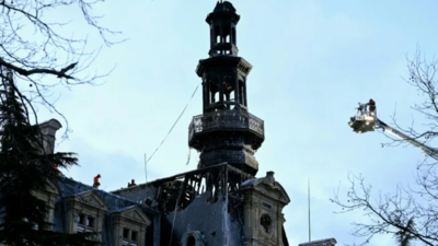 Fire ravages Paris district town hall