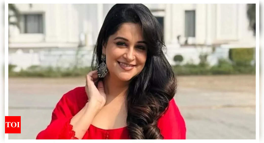 Exclusive - Celebrity Masterchef's Dipika Kakar on trolls; says 'Aap kuch bhi kar lo unko koi na koi nuks nikalne he hote hain'