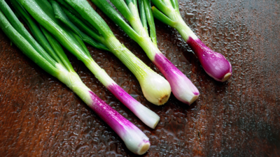 Spring onion benefits: 6 reasons to eat this flavourful leafy vegetable