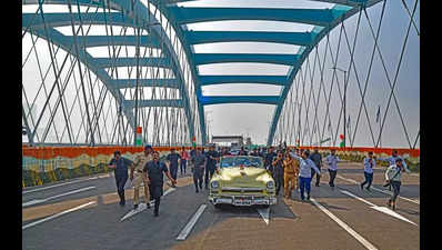 On day 1, 21k+ use south sea link-coastal rd bridge