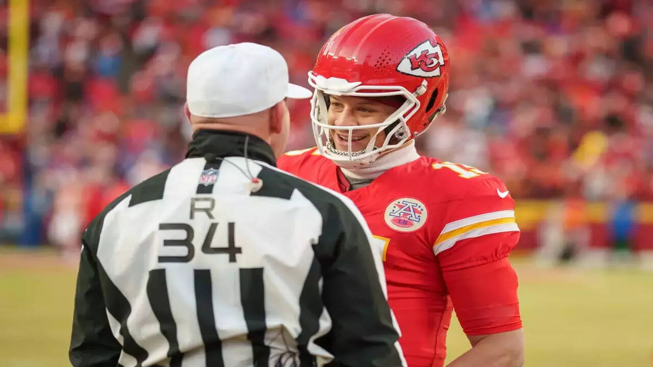 Are the refs biased towards the Chiefs? Questionable decisions by NFL refs  during the AFC Championship have raised concerns about potential favoritism  | NFL News - The Times of India