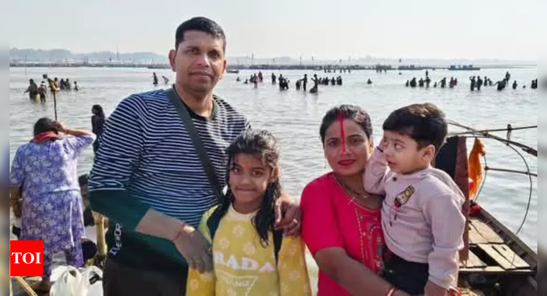 Returning from Prayagraj, family of four killed in crash on Lucknow-Agra expressway