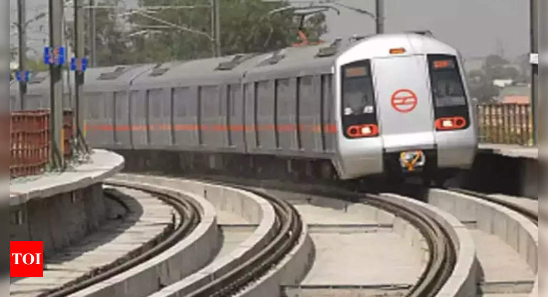 Delhi Metro 2024 lost and found: From Rs 40 lakh, 89 laptops, 193 mobile phones, 9 mangalsutras and many more