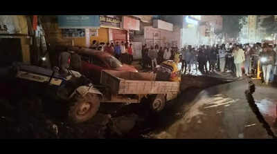 Goshamahal road caves in for 5th time