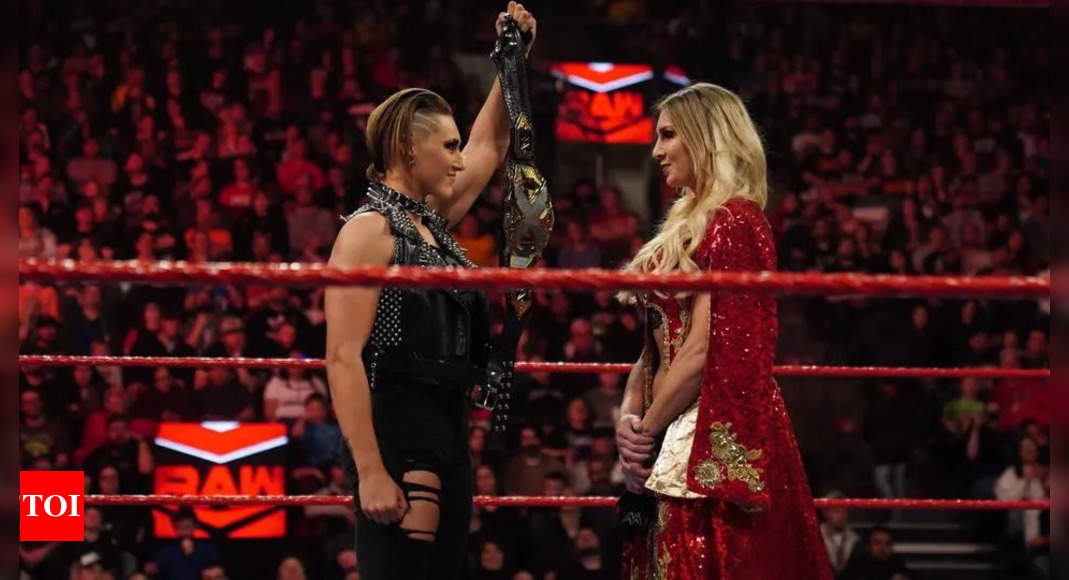 Charlotte Flair and Andrade’s Combined Net Worth Shocks WWE Fans – How Does It Compare to Rhea Ripley and Buddy Matthews?